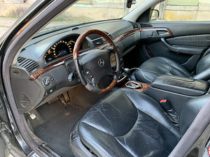 Мерседес Бенц S320 (6 фото из 9)