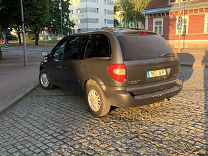 Chrysler Voyager järelmaksuvõimalusega (3 foto / 12)