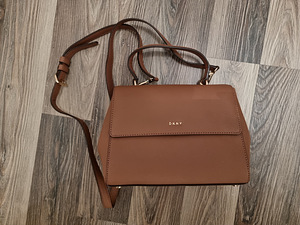 DKNY mini kott (4 foto / 6)