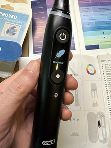 BRAUN Oral-B iO6 Elektriline hambahari Black Lava + 6 otsiku (3 foto / 10)