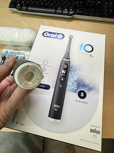 BRAUN Oral-B iO6 Elektriline hambahari Black Lava + 6 otsiku (6 foto / 10)