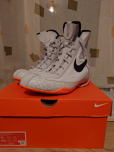 Müüa kerged ja paindlikud poksijalatsid Nike (1 foto / 3)