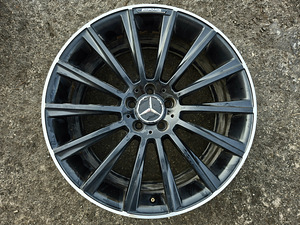 R20 AMG erilaiused 8.5/9.5 E S V Class Vito viano 5x112 (1 foto / 3)