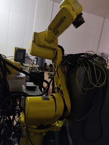 Tööstusrobot Fanuc M-16i 2000a (2 foto / 5)