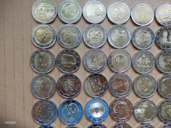 100 различных памятных монет (фото #2)