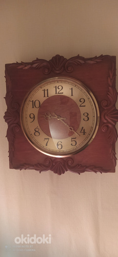 Настенные часы, которые можно завести старым ключом (фото #1)