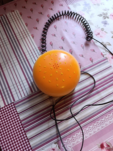 Burger lauatelefon (5 foto / 5)