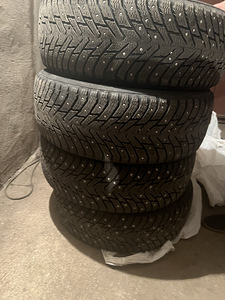 205/55 17 Nokian Hakkapeliitta 9 talve-naastrehvid (5 foto / 5)