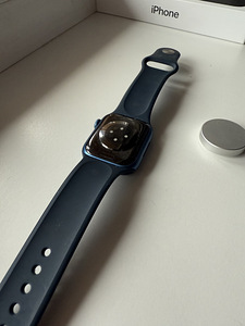 Apple Watch Series 7, GPS + Cellular, алюминий, 41 mm, blue (3 фото из 9)