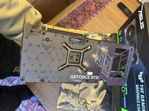ASUS TUF Gaming RTX 4070 Ti Super | Garantii: 2027/04/16 (5 foto / 7)