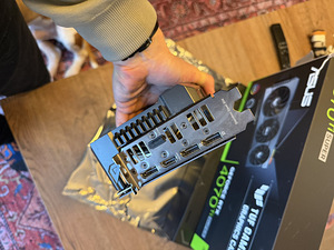 ASUS TUF Gaming RTX 4070 Ti Super | Garantii: 2027/04/16 (6 foto / 7)