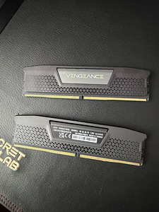 DDR5 RAM 32GB (2x16GB) 5600MHz CL36 Corsair Vengeance (1 foto / 4)