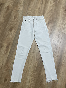 Оригинальные джинсы Saint Laurent (1 фото из 5)