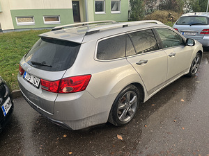 Продается Honda Accord (4 фото из 8)