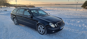 Mersedes E220 Avantgarde (3 фото из 3)