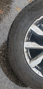 SUBARU R17 SILVER valuveljed ja rehvid (2 foto / 7)