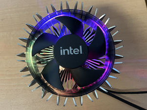 Intel RGB jahuti (2 foto / 5)