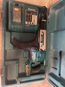 Makita akulindikruvikeeraja BFR550 (1 foto / 3)