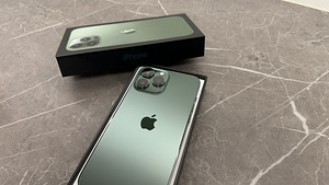 iPhone 13 Pro Max Alpine Green Edition, 128 GB (3 foto / 10)