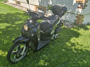 Benelli Pepe 49cc скутер (1 фото из 4)