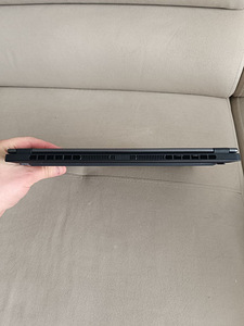 ASUS TUF A14 14.0" 2.5K 165Hz,RTX 5060, 16GB ddr5, 512GB SSD (3 foto / 8)