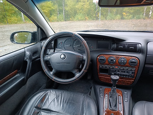 Opel Omega 3.0 MV6 Full Options (10 foto / 14)