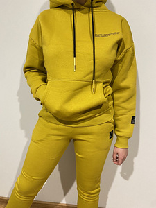 Спортивные костюмы (3 фото из 4)