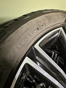 Диски Volvo R18 + зимние шины Dunlop (7 фото из 7)