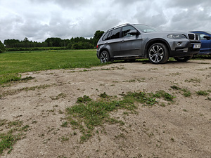 BMW e70 (6 foto / 6)
