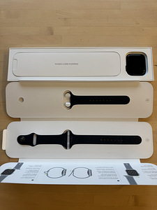 Apple Watch SE 2 44mm (1 foto / 6)