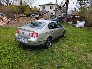 Volkswagen Passat (4 foto / 8)