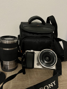 Sony a6000 + 16-50mm + 55-210mm kit lens (2 foto / 2)