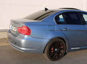 BMW 330 Facelift xDrive 3.0 180kW (8 foto / 10)