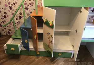 Двухъярусная кровать (4 фото из 6)