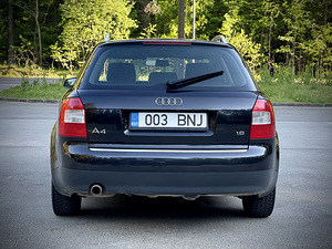 Audi A4 Avant 2005 (4 foto / 10)