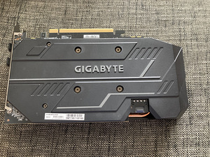 GIGABYTE GeForce RTX™ 2060 OC 6G (2 foto / 2)