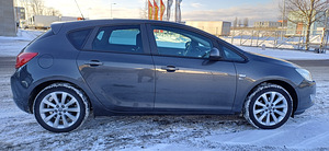Opel astra (5 фото из 12)