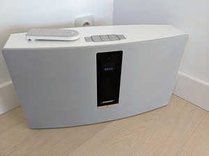 Bose Sound Touch 30 (1 фото из 2)