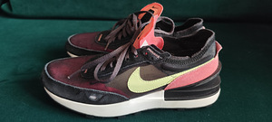 Nike tossud s 37,5 (3 фото из 5)