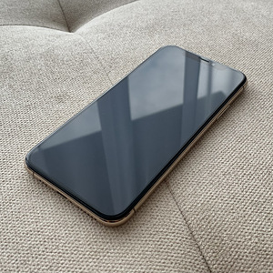 Продается Apple iPhone XS Gold 64 ГБ. (3 фото из 5)