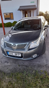 Toyota avensis 2011,executive (1 foto / 5)