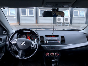 Mitsubishi Lancer 1.8 105kw (10 foto / 10)