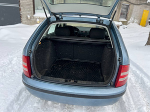 Skoda Fabia 2007, manual, 1.4 benzin, 59kw, Euro 4 (10 foto / 11)