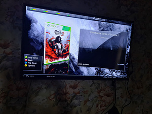Xbox 360 freebot, 300 gb.40games (5 foto / 7)