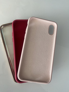 Чехлы на IPhone X/XS (3 фото из 3)