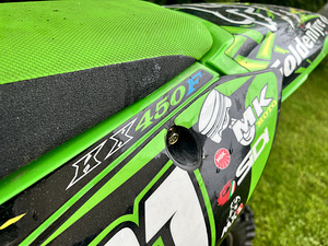 Kawasaki kx 450f (2 foto / 2)