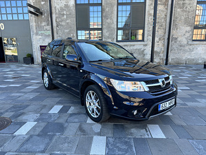 Fiat Freemont (1 foto / 8)