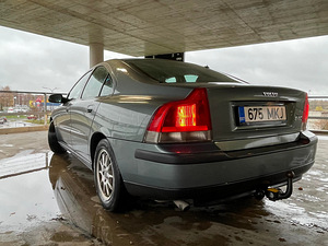 2001 Volvo S60 (4 foto / 9)