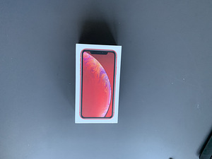 iPhone XR 128GB (3 foto / 5)