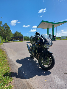 Kawasaki Z750S (2 foto / 4)
